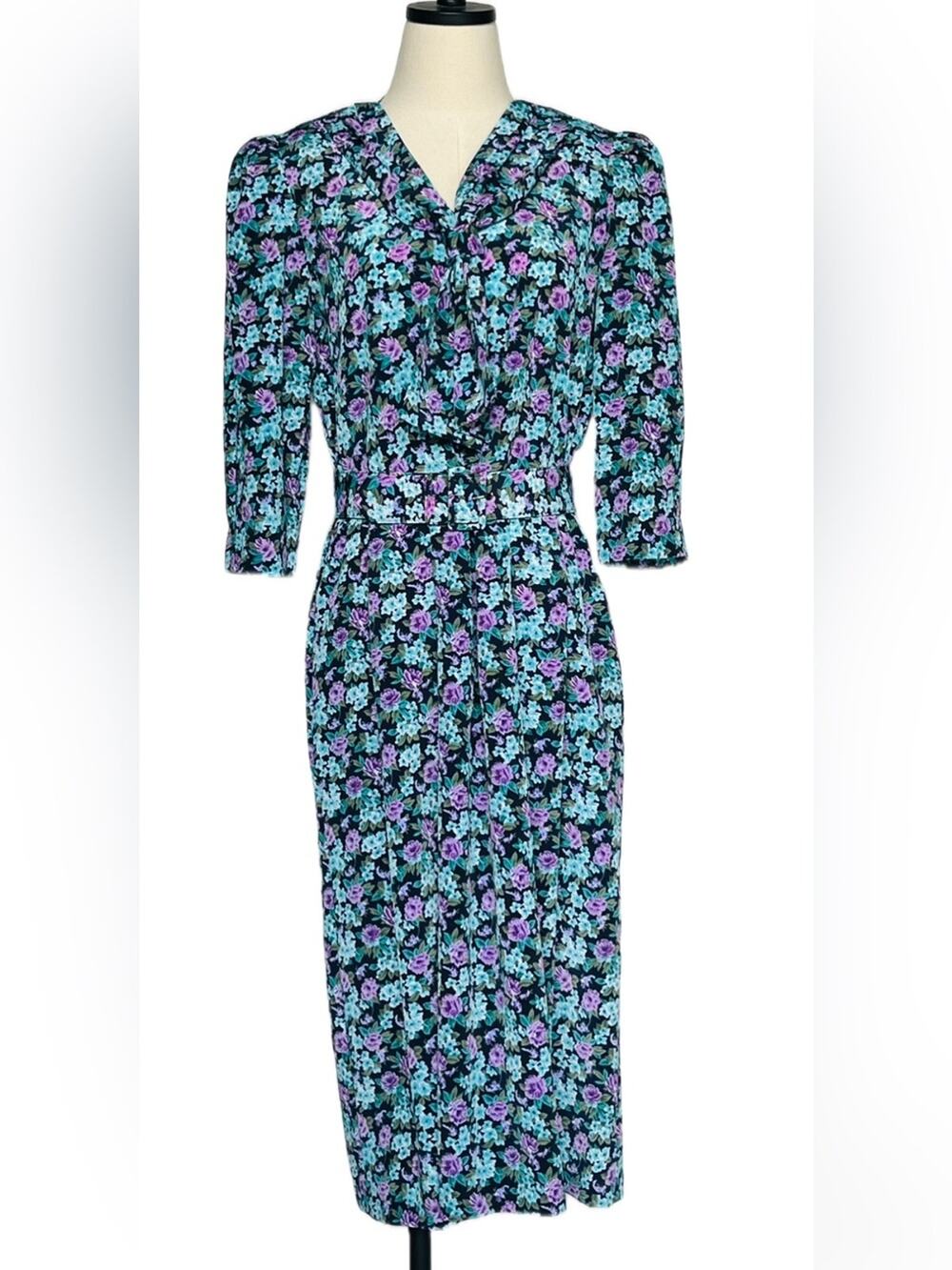 Vintage 80s Floral Dress with Matching Belt Large 12P Bow Neck Tie Blue Purple